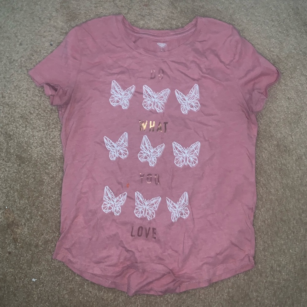 pink tee